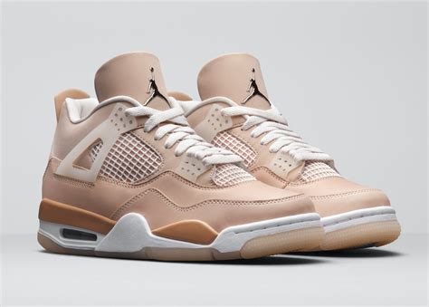 Women's Air Jordan 4 